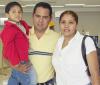 Adolfo Esquivel, Norma Arias y el niño Adolfo Esquivel viajaron con destino a Tampico.