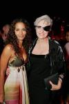 Sharon Stone muy a doc al evento.