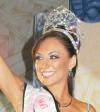 “A la ganadora sólo le puedo decir que lo disfrute mucho, que viva el momento siendo ella y que no se preocupe por el qué dirán”. 







MARISOL GONZÁLEZ, NUESTRA BELLEZA COAHUILA 2002





Las 
      seis participantes fueron Melissa Cantú, Patricia Arredondo, Daniela 
      López, Yadira Nájera, Michel Reyes y Daniela Quintanilla, 
      las cuatro primeras originarias de esta ciudad y las últimas dos 
      provenientes de Saltillo, Coah.