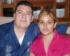 Julio Arias y Mayra de Arias Festejaron en días pasados su quinto aniversario de matrimonio.