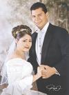 Sr. Carlos Leal Ancira y Srita Laura Lissette Díaz Moreno recibieron la bendición nupcial en la parroquia de San Pedro Apóstol el sábado diez de julio de 2004.




Estudio: Maqueda