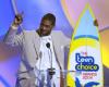 Se llevó a cabo la entrega de los premios 'Teen Choice' en el Centro de Espectáculos de Los Ángeles California.
 
El actor Ashton Kutcher cuando le entregan su premio como 'Personalidad de TV'.