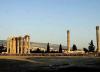 Vista general del Templo del Zeus Olímpico en Atenas, Grecia.