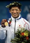 En la disciplina de judo, el deportista  Lee Won-hee se llevó la presea de oro.