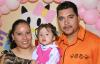 Anneliz Meléndez Arriaga festejó sus tres años, en compañía de sus hermanitos Francisco y Emmanuel.