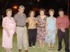  13 de septiembre de 2004
Jorge Barajas y Carmen de Barajas acompañados de Mary, Gera, Flora y saúl Gómez, en pasado festejo social.