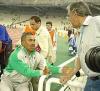Con récords mundial y paralímpico ganó medalla de oro el mexicano José Arnulfo Castorena Vélez en la prueba de los 50 metros pecho categoría SB2, al registrar 56 segundos y 27 centésimas en los Juegos Paralímpicos Atenas 2004. 

Castorena Vélez, quien nació el 27 de mayo de 1978 en Guadalajara, Jalisco, diseñó una estrategia inteligente al competir en la sesión sólo para calificar y reservar fuerzas y espíritu para en la tarde disputar la final.
