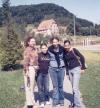 Ana María Valdés con sus hijas Martha, Ana y Lupita Ochoa Valdés, en sus más recientes vacaciones en Innbrusck, Austria.