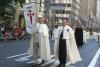Encabezados por España-, 43 carrozas y unas diez mil personas, recorrieron la avenida bajo un brillante Sol y cálida brisa otoñal, en lo que fue una gran demostración de la fusión de culturas y creencias religiosas heredadas de España, de los indígenas y de los negros que llegaron como esclavos al Nuevo Continente.