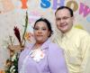 Blanca Margarita Reza Rodríguez captada en el festejo que le prepararon con motivo del bebé que espera