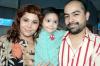  21 de octubre de 2004

Ramón Castro y Yelile Dipp de Castro festejaron con un convivio a su hijo Sebastián, con motivo de su tercer cumpleaños