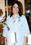  29 de octubre de2004

Liliana Landeros de Aguirre recibió numerosos obsequios para su bebé, en su fiesta de canastilla.