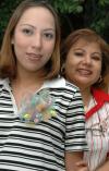  07 de noviembre de 2004
Blanca Esthela  Luévanos Rivas, en espera del nacimiento de su bebé, por lo que disfrutó de una fiesta de canastilla.