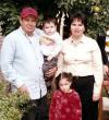 Karina Muñoz de Martínez celebró su cumpleaños con un grato convivio en compañía  de su esposo y sus hijos.