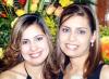01 de diciembre de 2004

Mayela Hurtado Soto acompañada por su hermana en la despedida que le ofrecieron