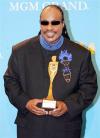 Kanye West, quien tiene 10 nominaciones al Grammy, ganó cuatro premios Billboard, incluyendo al del rapero del año.