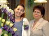 06 de diciembre de 2004
María del Socorro de Flores, Pamela Flores y Blanca Hilda Baca lwe ofrecieron a Hilda Garza Baca una despedida de soltera