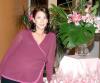 08 de diciembre de 2004

Mayela Espinoza de Romo, captada en la fiesta de canastilla que le ofrecieron por el próximo nacimiento de su tercer bebé.