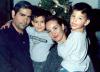 21 de diciembre de 2004

Víctor Bretado Rojas, acompañado de sus papás Víctor Bretado y Mary Rojas y su hermano Ricardo