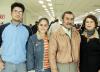 23 de diciembre de 2004

Mariano Guzman y Karina Soto viajaron con destino a la Ciudad de México.