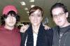 Rubí Ortega y Blanca Ramírez viajarón a Estados Unidos y fueron despedidas por Laura Ramírez y Julio Castro.