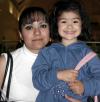 16 de enero de 2005


 Oscar y Luis Patricia de Gutíerrez festejaron a  su hijita Nitzia  Carolina  Gutíerrez, con motivo de su tercer cumpleaños.