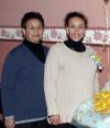  21 de enero de 2005

Silvia Cecilia Castañeda de Vázquez en compañía  de su mamá  Silvia Saracho  de Castañeda, en  la fiesta  de regalos que le ofrecieron en honor  del bébe que espera.