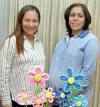  27 de enero de 2005

Luly  Robles de Mercado y Melba López de Rivas disfrutaron de una fiesta de canastilla, que  le ofrecieron sus familliares  por el cercano nacimiento de sus respectivos bebés.