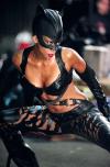 Catwoman, inspirada en el popular personaje de cómics y protagonizada por la ganadora del Oscar, Halle Berry, ha sido la cinta más despreciada del año con siete candidaturas en la 25 edición de estos deshonrosos galardones.