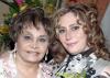 01 de febrero de 2005

Olga Nayeli Espino disfrutó de una despedida de soltera que le ofreció su mamá, Olga  Espino Montiel.