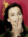 'Vengo preparada: llevo barritas de cereales y aspirinas en el bolso', dijo Potente, mientras Emmerich se reconocía muchos menos previsor -'yo no llevo nada, pero confío en ti...'- y Kurkov explicaba que su receta para afrontar los diez días de intenso cine es no beber 'nada de vodka, y sólo algo de whisky al final del día'.

Con o sin cereales y aspirinas, los siete miembros del jurado tienen un amplio repertorio de distintos modos de entender el cine.