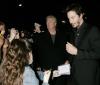 La película es dirigida por Francis Lawrence y cuenta también con las actuaciones de Shia LaBeouf, Tilda Swinton, Pruitt Taylor Vince, Djimon Hounsou (Gladiador) y Gavin Rossdale (vocalista de la banda de rock Bush) y Peter Stormare (8MM, Fargo). 



En la fotografía, la cantante Gwen Stefani, esposa del actor Gavin Rossdale, fue captada al pasar por la alfombra roja con un ligero vestido negro.