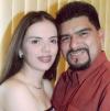 Israel Valenzuela Vallejo y Ana Luisa Cervantes contrajeron matrimonio el 19 de febrero de 2005.