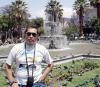 Carlos Zea Rivera, en la Plaza de Armas de la bella Ciudad Blanca; Arequipa, Perú su tierra natal.