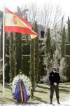 El 'Bosque de los Ausentes', antes ubicado en la glorieta de Atocha, en las proximidades de una de las estaciones donde se perpetraron los atentados, ha sido instalado en el cercano parque de El Retiro de Madrid, el más popular de la ciudad.