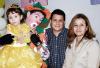 Juan Manuel Saucedo Hernández y Rocío Camacho Galván festejaron a su hijita Carolina Saucedo Camacho, con un divertido convivio infantil con motivo de sus tres años de vida.