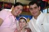 Liliana Daniela Acosta Sánchez con sus papás el día de su fiesta de cumpleaños.