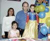 20 de marzo 

Salma Marcos Siwady Espinoza el día de su cumpleaños com su familia.