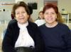 21 de marzo 

Olga de Maturino y Cristina Beltrán viajaron a Cancún; las despidió Salvadro Beltrán
