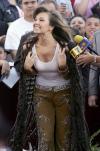 El momento marcó el punto más emotivo del concierto Selena Vive, en el que una veintena de artistas, como Thalía, Paulina Rubio (Foto), Alejandra Guzmán, y otros, rindieron un homenaje a la trágicamente desaparecida “Reina del Tex-Mex”.