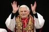 La Iglesia católica eligió el martes como Papa al cardenal Joseph Ratzinger, guardián de la doctrina y bastión del ala conservadora, en el primer cónclave del siglo.