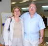 Luciano Pascoe y María Estela Morales viajaron a México y los despidió Jorge Torres.