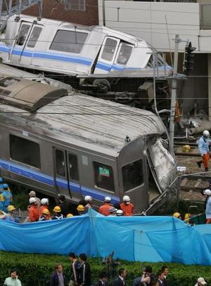 57164