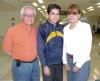 Jorge Enderi y Martha Garza viajaron a Miami y fueron despedidos por la familia Enderi.