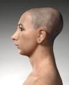 Las autoridades arqueológicas de Egipto expusieron un busto del faraón Tutankamón cuyas facciones son similares al modelo de su cabeza que han reconstruido tres equipos de científicos peritos egipcios, franceses y estadounidenses.