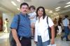12 de mayo 

Tania Cárdenas viajó a Oaxaca y fue despedida por Nena Chávez, Nubia y Dante Cárdenas