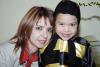 14 de mayo 
Rodrigo Demián Herrera Morales junto a su mamá, Jennifer Morales