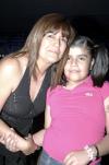 15 de mayo 
Stefy Carranza Luna junto a su mamá, Flor Luna de Carranza, el día que celebró su cumpleaños.