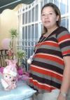 26 de mayo 
Rocío Rodríguez de Salazar recibió lindos regalos para el bebé que espera, en la reunión de canastilla que le ofrecieron.