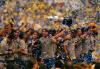Fue, también, la fiesta de la comunión, de la integración total entre el equipo América y los más de 100 mil aficionados que se dieron cita en el Estadio Azteca para vivir de cerca la fiesta que venían preparando desde el inicio de la Ligulla, cuando las Águilas empezaron a marcar el camino para llegar hasta la conquista del título.